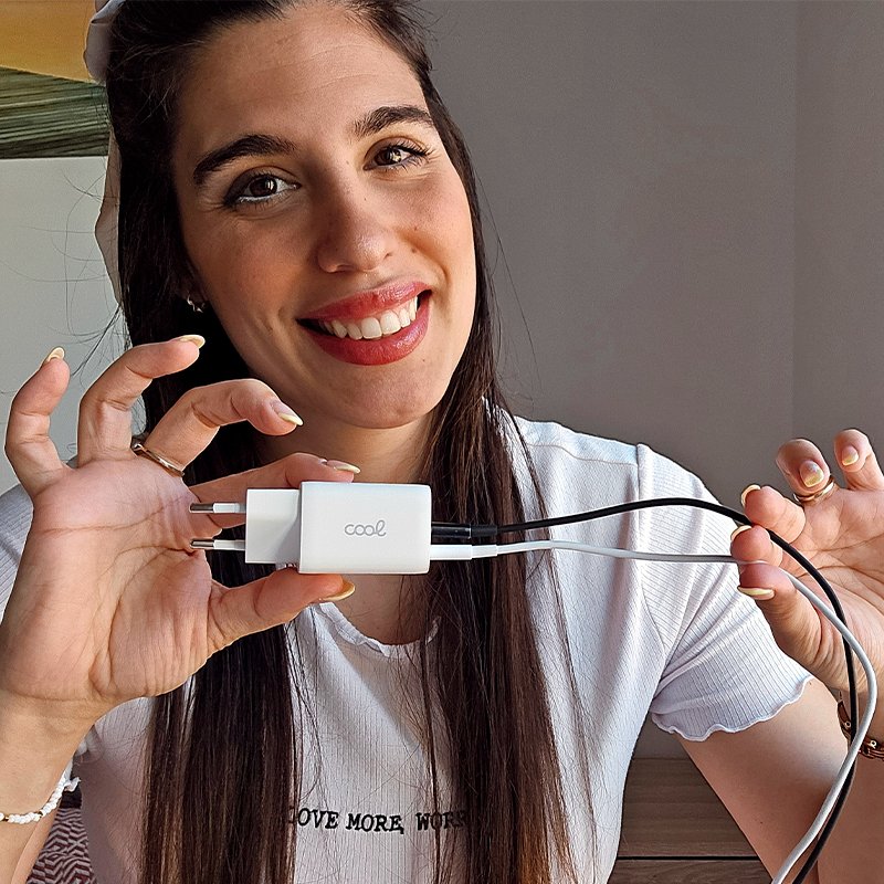 Red Universal Ultra Fast PD Dual Charger (2 x Type-C) COOL (35W) White